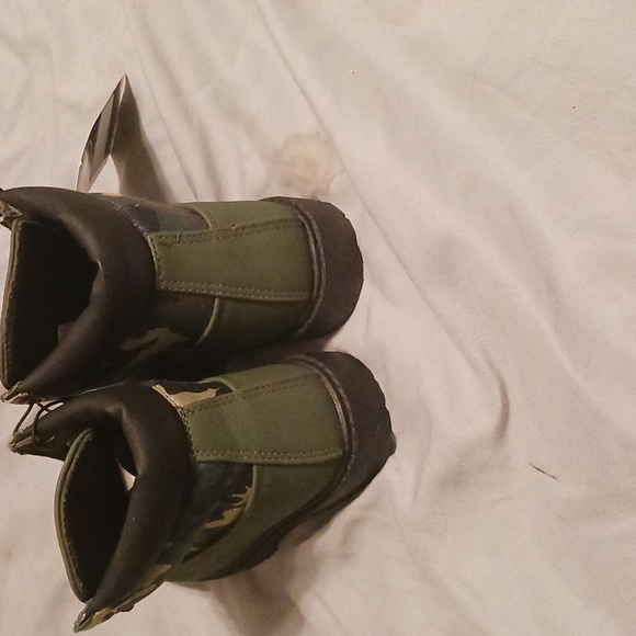 Toddler Boy Boots - Picture 5 of 6